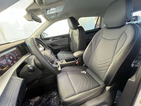 New 2026 Volkswagen Tiguan SE image 10