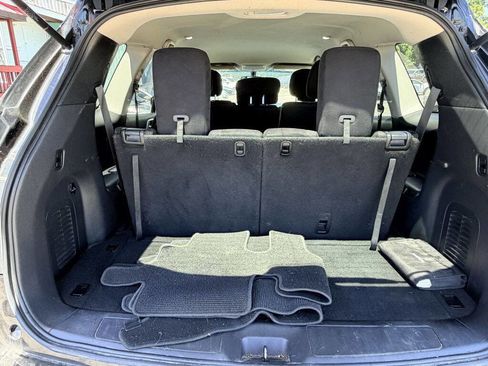 Used 2015 Nissan Pathfinder S AWD/4WD image 5