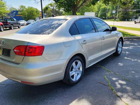 Used 2013 Volkswagen Jetta TDI FWD image 5