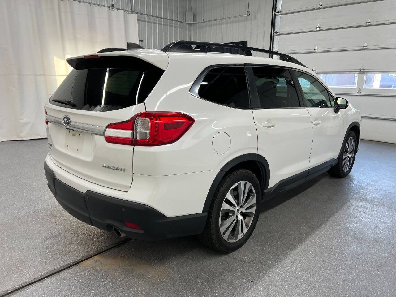 Used 2021 Subaru Ascent Premium w/ Sport Package AWD/4WD image 4