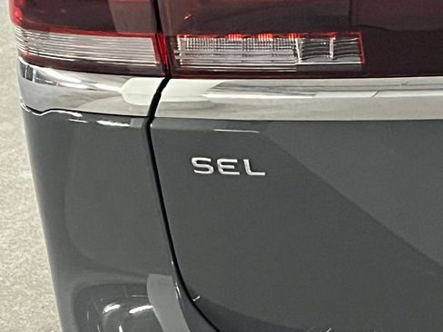 New 2026 Volkswagen Atlas SEL Premium R-Line AWD/4WD image 37