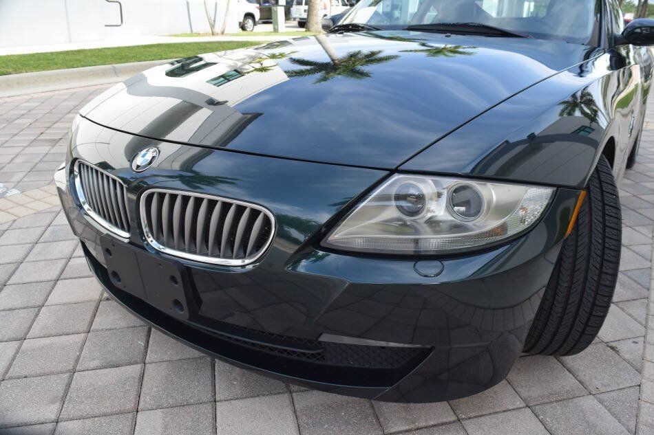 Used 2008 BMW Z4 3.0si RWD image 9