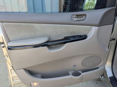 Used 2005 Toyota Sienna CE FWD image 13