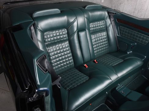 Used 1995 Mercedes-Benz E 320 Convertible image 22