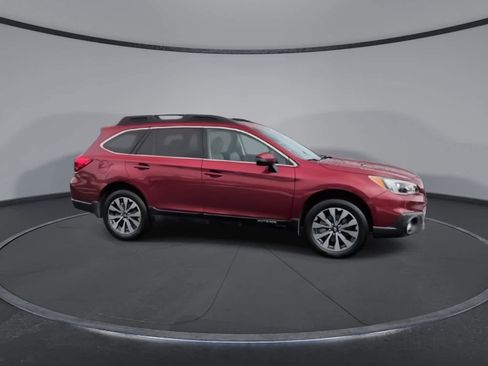 Used 2017 Subaru Outback 2.5i Limited image 9