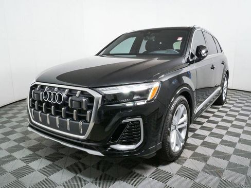 Used 2025 Audi Q7 3.0T Prestige AWD/4WD image 31