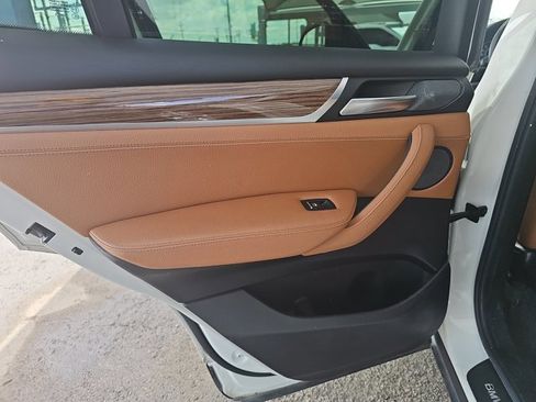 Used 2015 BMW X3 sDrive28i image 10