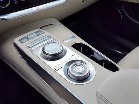 Used 2023 Genesis GV70 2.5T w/ Select Package image 26