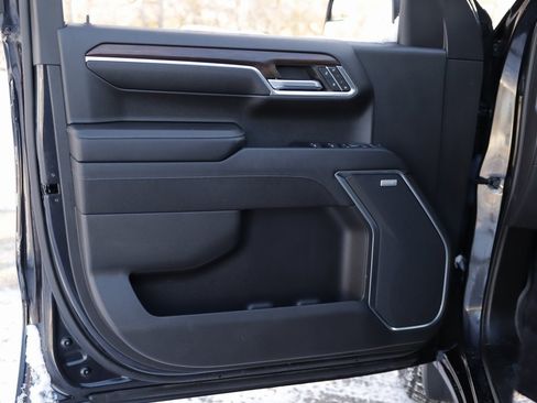 Used 2023 GMC Sierra 1500 SLT w/ SLT Convenience Package image 24