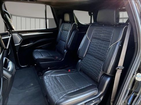 Used 2025 Cadillac Escalade Sport Platinum w/ LPO, Floor Liner Package AWD/4WD image 28