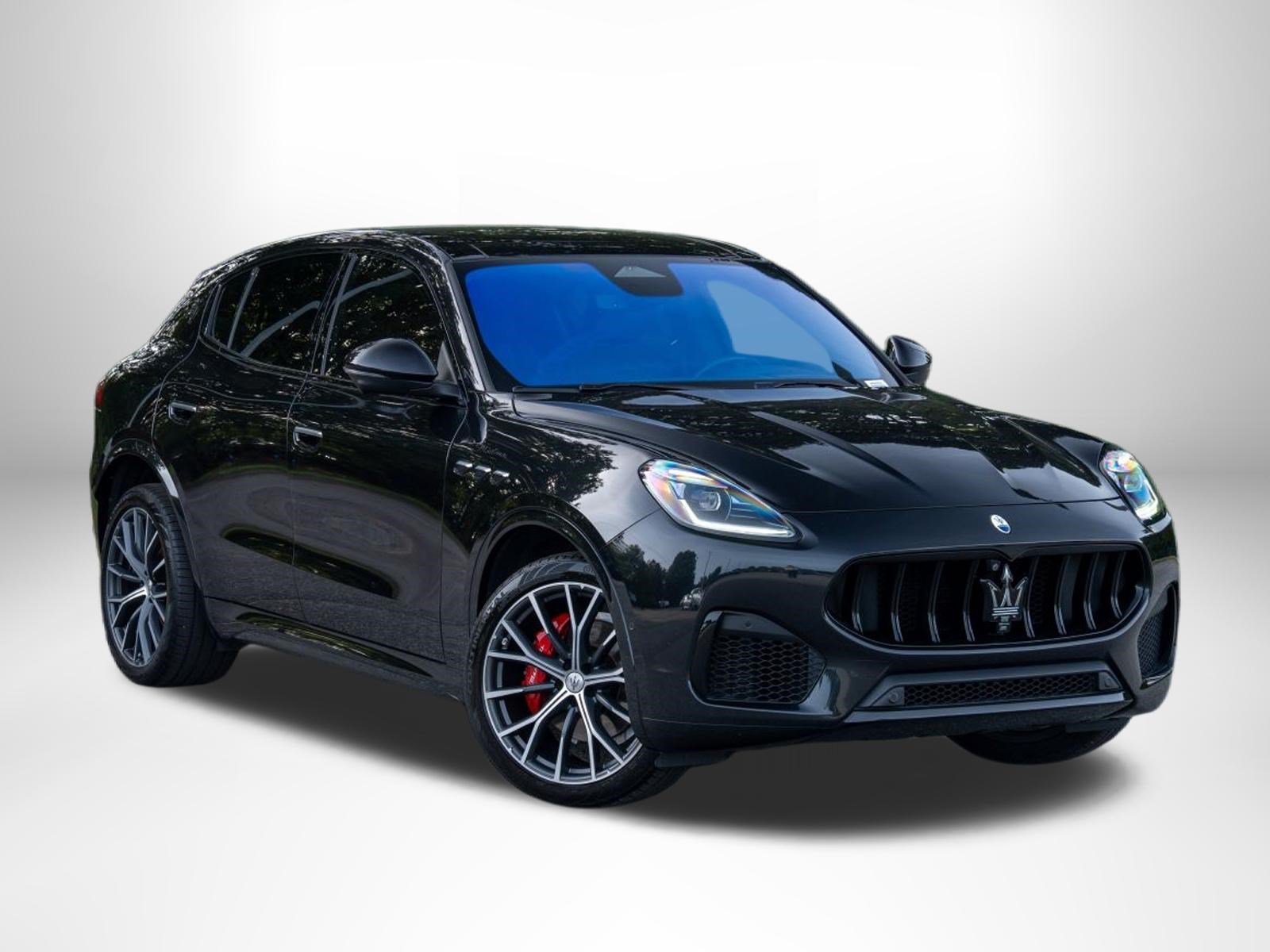 Used 2023 Maserati Grecale Modena AWD/4WD image 1
