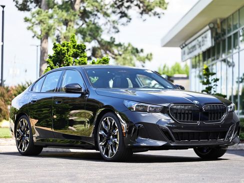 New 2027 BMW 550e xDrive w/ Executive Package AWD/4WD image 1