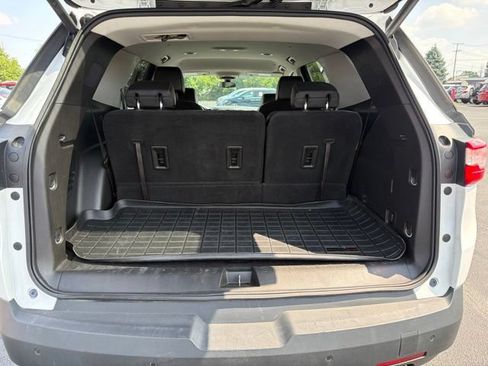 Used 2019 Chevrolet Traverse LT FWD image 8