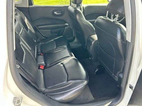 Used 2018 Jeep Compass Limited AWD/4WD image 37