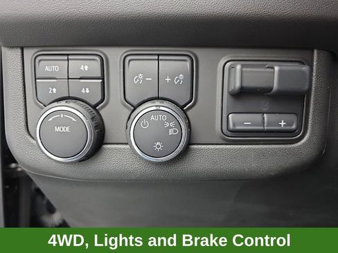 Used 2024 Chevrolet Tahoe Premier w/ Premium Package image 26