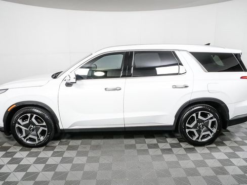 Used 2023 Hyundai Palisade Limited w/ Winter Package image 30