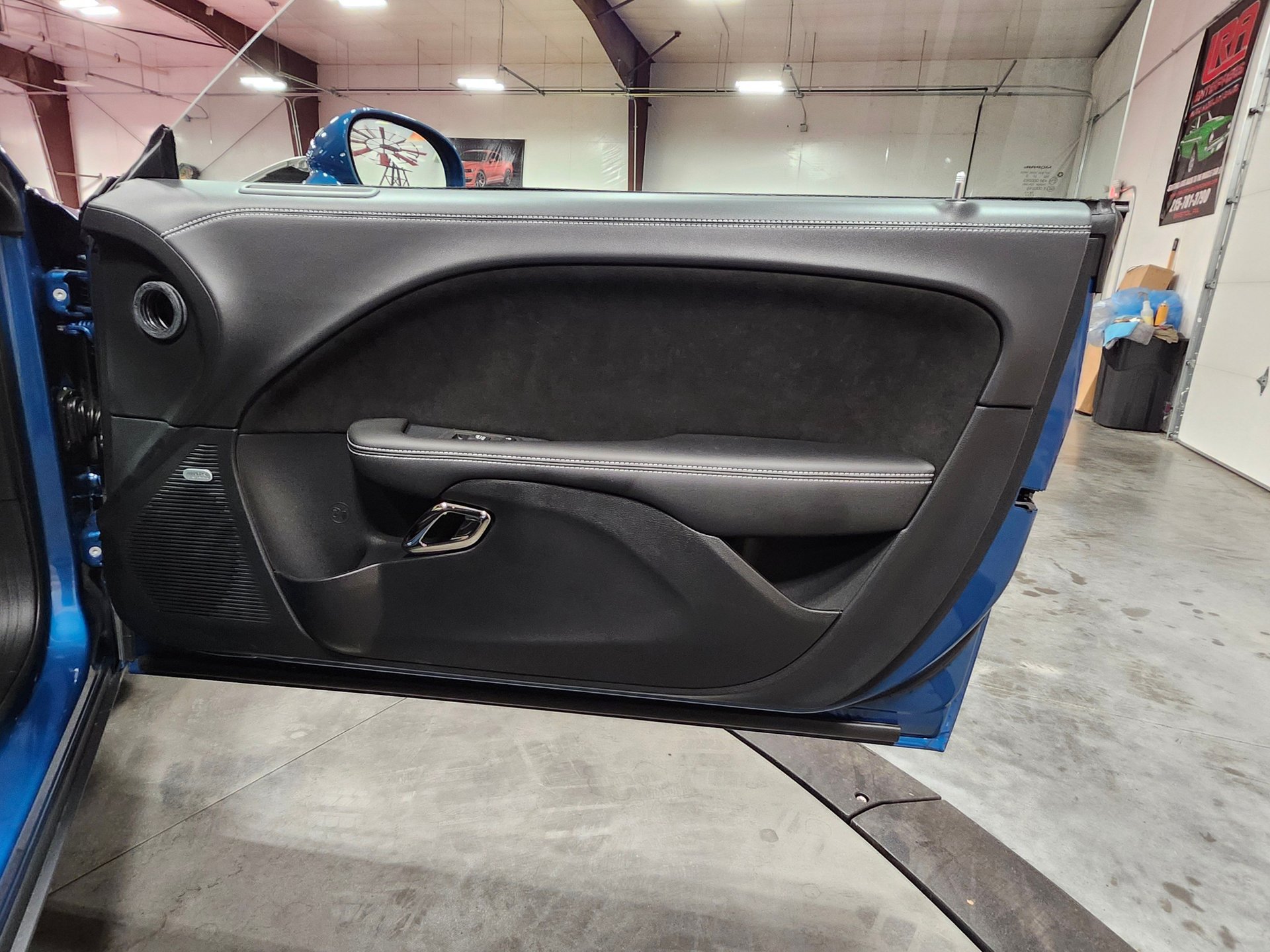 Used 2022 Dodge Challenger SRT Hellcat RWD image 22