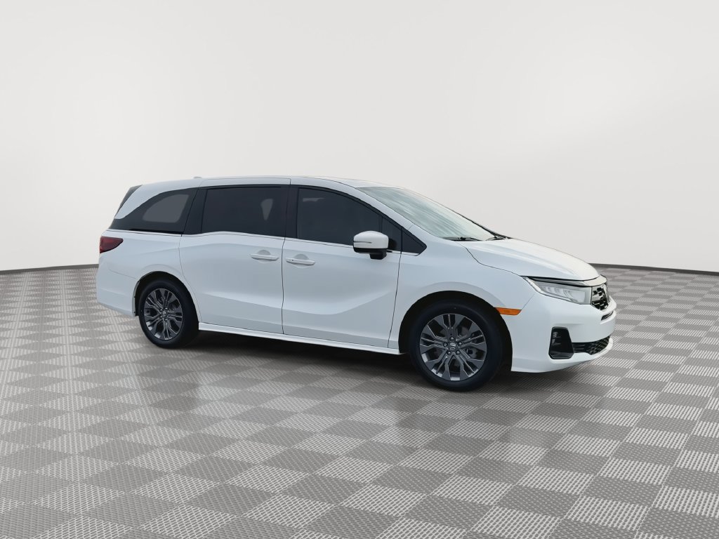 New 2027 Honda Odyssey Touring image 2