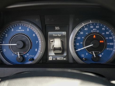 Used 2018 Toyota Sienna LE FWD image 21