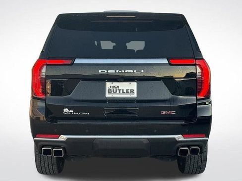 Used 2025 GMC Yukon Denali AWD/4WD image 8
