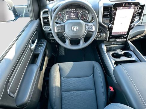 New 2026 RAM 1500 4x4 Crew Cab image 16