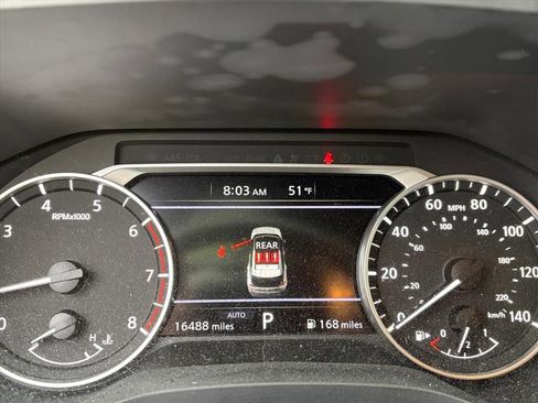 Used 2023 Nissan Rogue S image 8