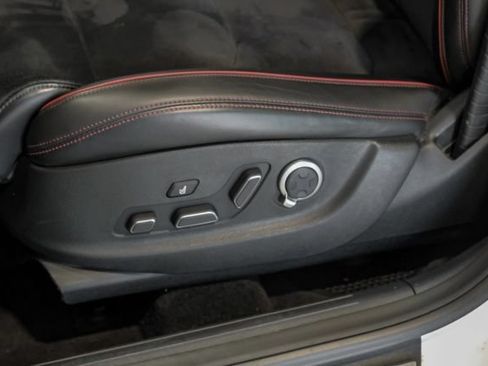 Used 2022 Genesis GV70 3.5T Sport w/ Sport Prestige Package AWD/4WD image 47