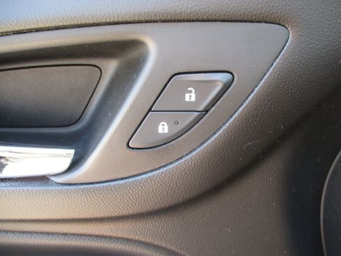 Used 2019 Chevrolet Equinox LT AWD/4WD image 31