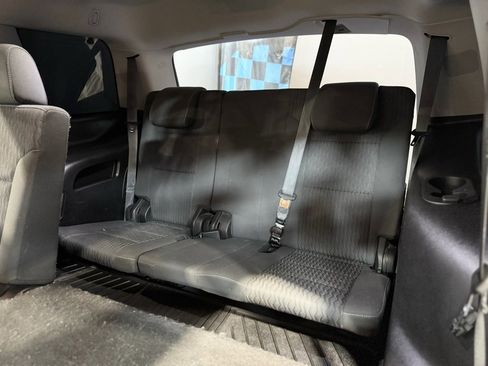 Used 2019 GMC Yukon SLE w/ HD Trailering Package image 24