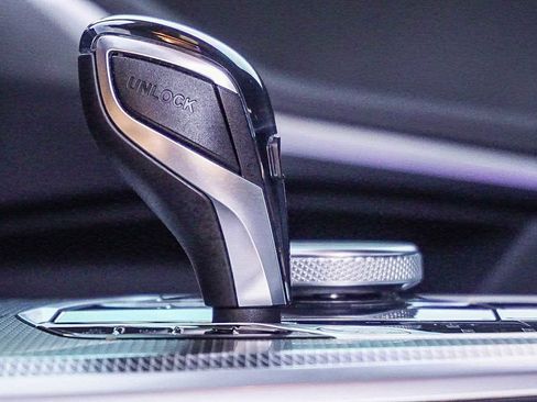 Used 2022 BMW X5 sDrive40i w/ M Sport Package image 21