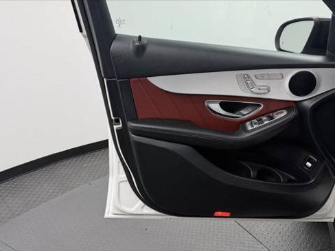 Used 2021 Mercedes-Benz GLC 300 w/ AMG Line image 13