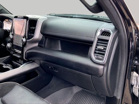 Used 2025 RAM 1500 Laramie w/ Sport Appearance Package AWD/4WD image 19