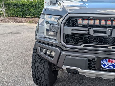 Used 2019 Ford F150 Raptor w/ Equipment Group 802A Luxury AWD/4WD image 9