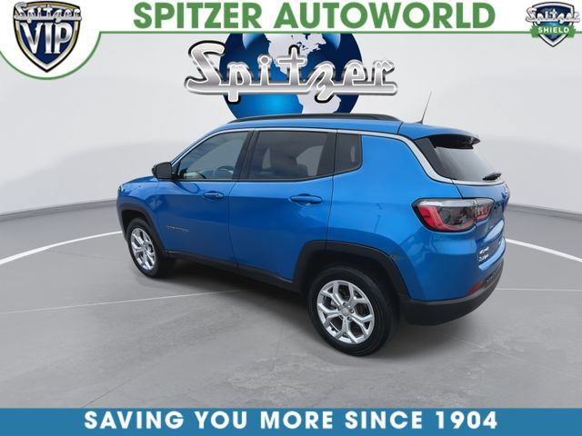 Used 2024 Jeep Compass Latitude AWD/4WD image 6