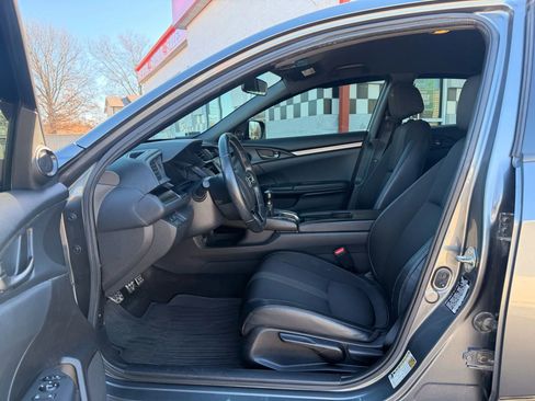 Used 2020 Honda Civic Sport image 12