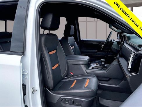 Used 2024 GMC Sierra 1500 AT4 w/ Technology Package image 7