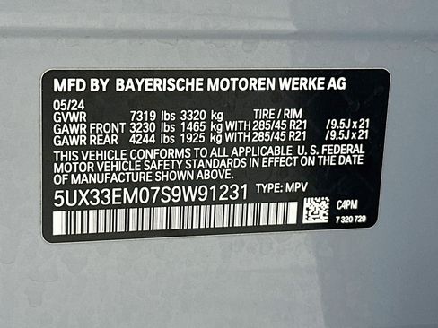 Used 2025 BMW X7 M60i AWD/4WD image 35