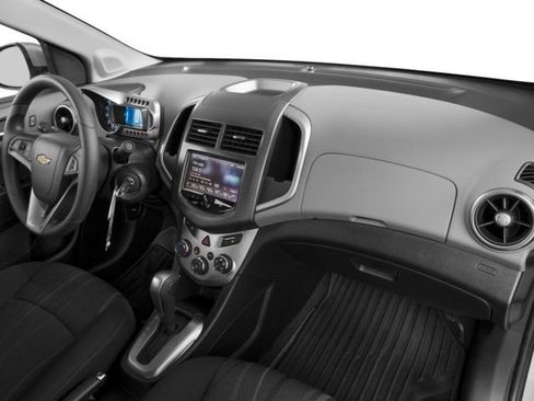Used 2016 Chevrolet Sonic LT w/ Driver Confidence Package FWD image 11