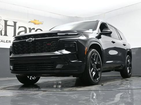 New 2026 Chevrolet Traverse RS w/ LPO, Floor Liner Package AWD/4WD image 4