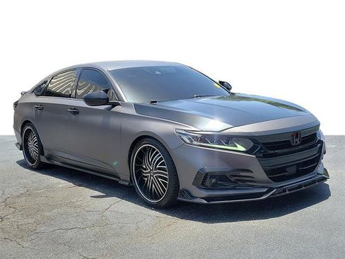 Used 2022 Honda Accord Sport image 2