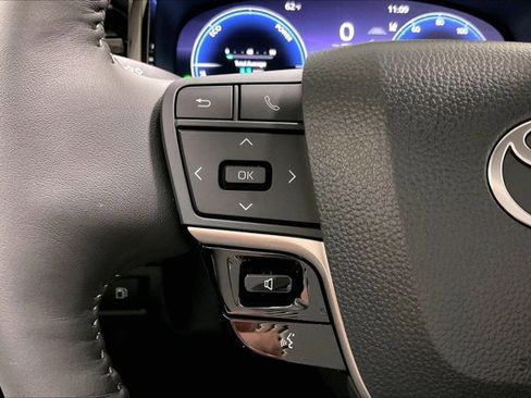 New 2026 Toyota Camry XLE image 18