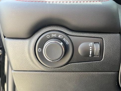 Certified 2025 Dodge Durango GT AWD/4WD image 12