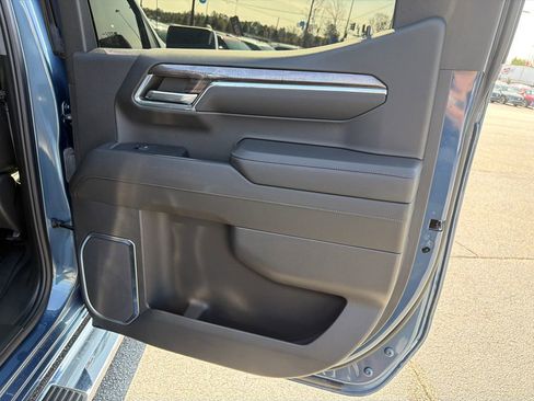 Used 2024 Chevrolet Silverado 1500 LTZ RWD image 16