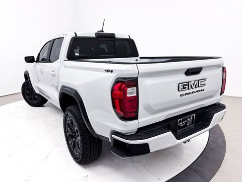 Used 2024 GMC Canyon Elevation w/ Elevation Premium Package image 7
