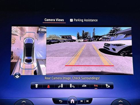 Used 2022 Mercedes-Benz EQS 580 4MATIC Sedan image 12