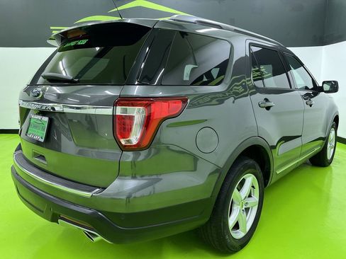 Used 2018 Ford Explorer XLT w/ Equipment Group 201A FWD image 10