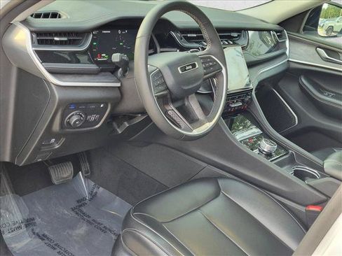 Used 2024 Jeep Grand Cherokee Limited 4xe AWD/4WD image 9