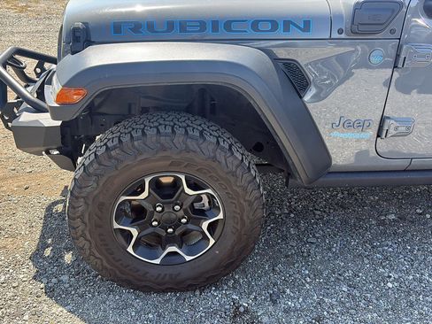 Used 2021 Jeep Wrangler Unlimited Rubicon 4xe w/ Cold Weather Group AWD/4WD image 10