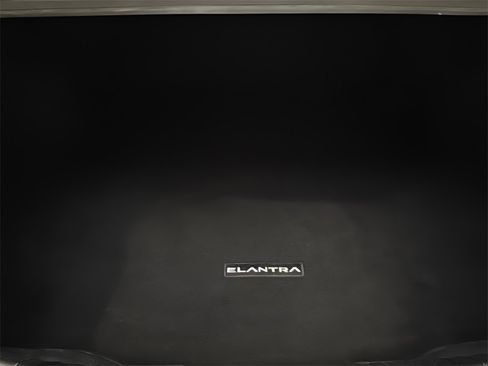 Used 2023 Hyundai Elantra Blue image 17