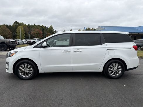 Used 2021 Kia Sedona LX image 23
